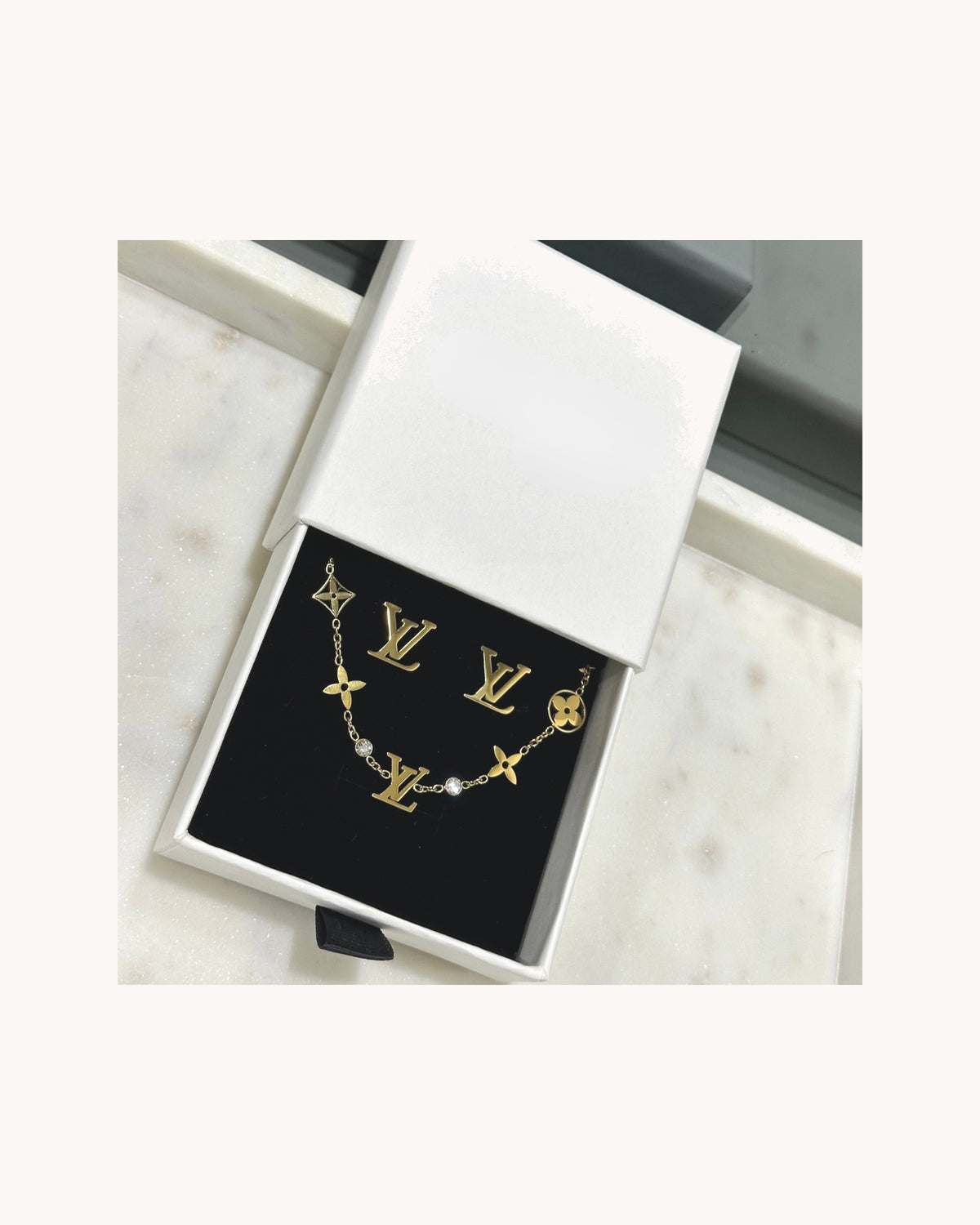 EXCLUSIVE | Lottie Set Gold
