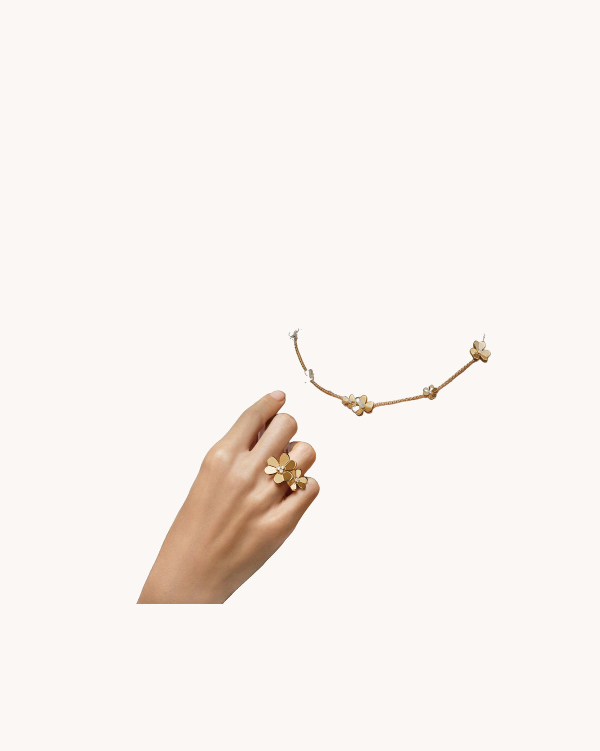 Mayceline Fleur de Lumière Necklace — 9 Flowers — 18K Yellow Gold — image 3